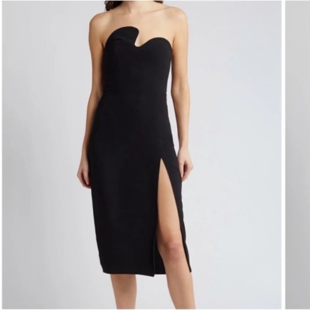 Amanda Uprichard X Revolve Strapless Puzzle Midi Dress in Black